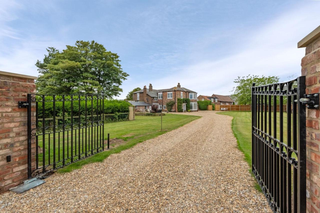 Manor House Villa Beeford Exterior photo
