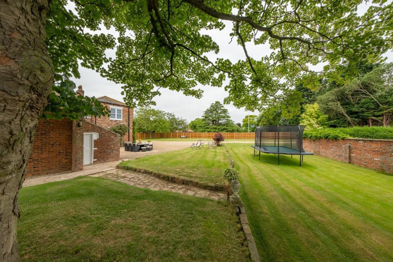 Manor House Villa Beeford Exterior photo
