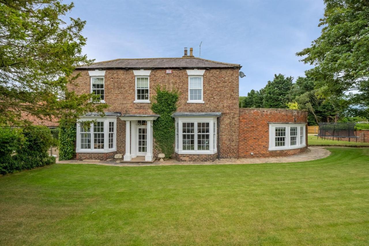 Manor House Villa Beeford Exterior photo